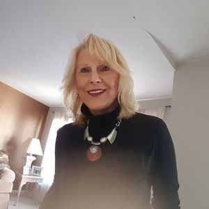 Meet your Posher, Debra